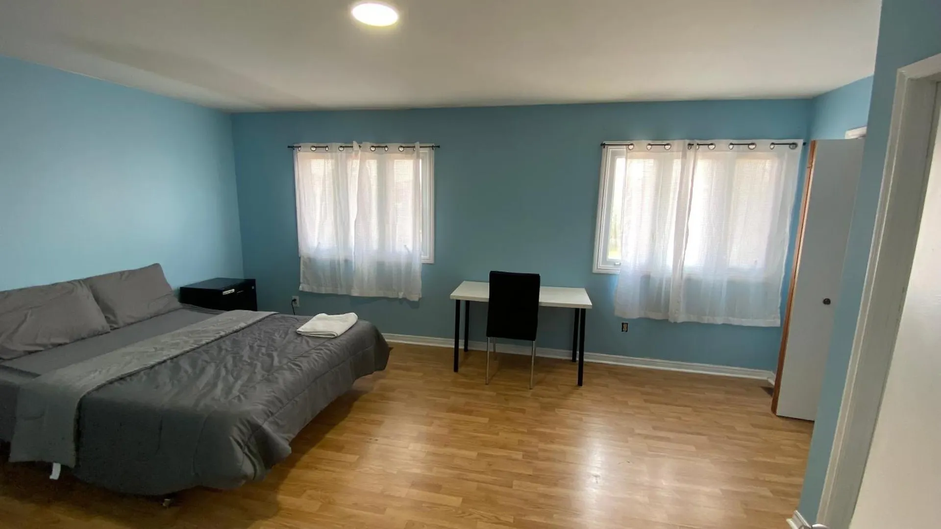Homestay Shelby Apartment Mississauga