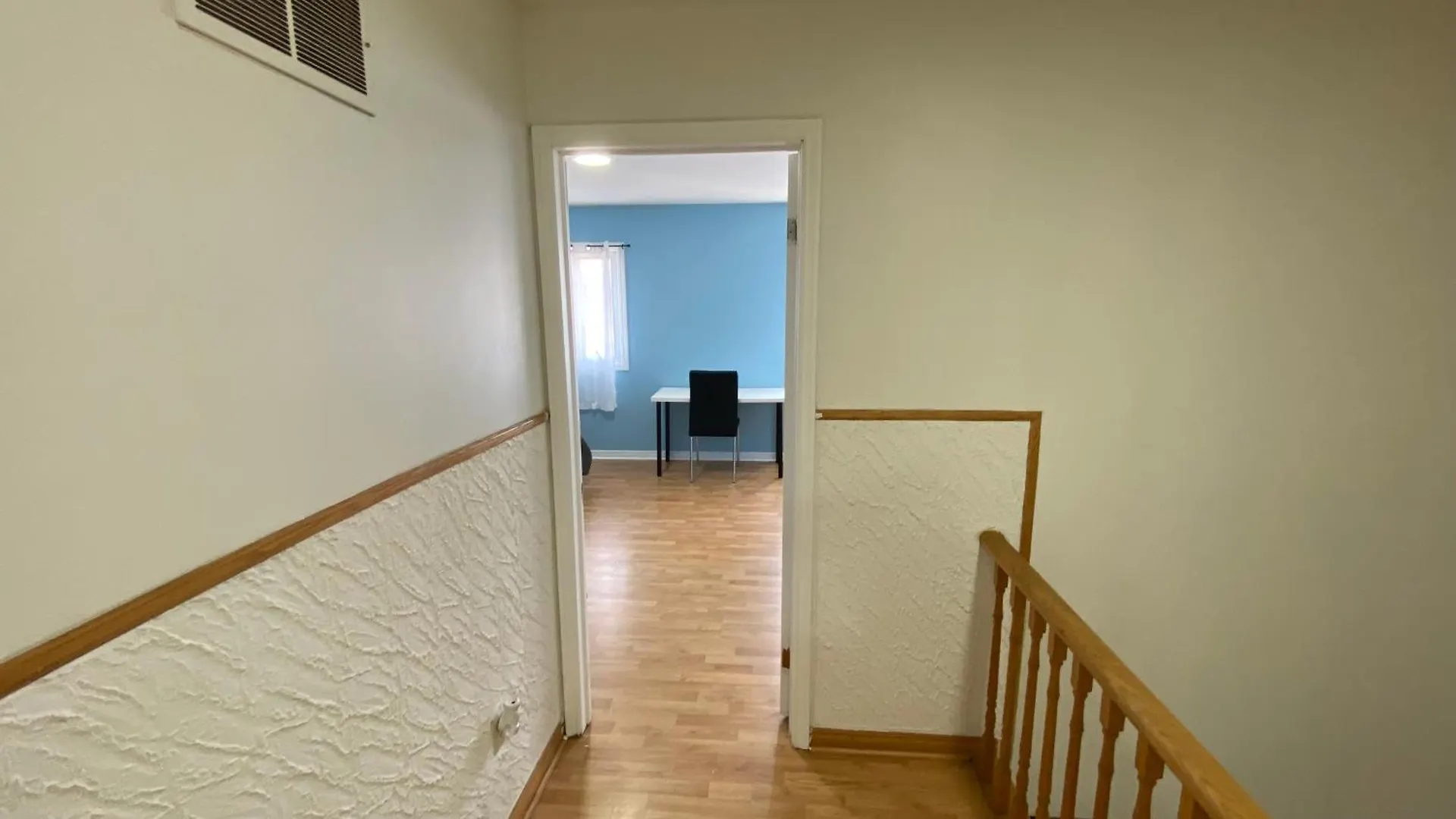 Shelby Apartment Mississauga Homestay